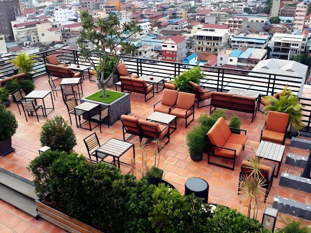 Kolab Sor Phnom Penh Hotel Exterior foto